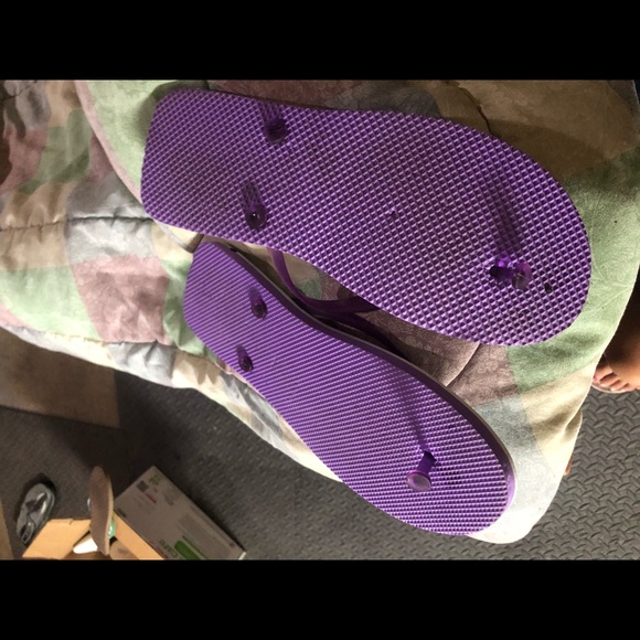 Purple polka dot flip flops large sz 10-11 guc - Picture 8 of 10